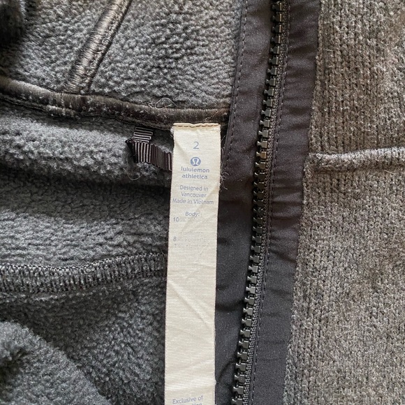 lululemon jacket - Picture 3 of 3
